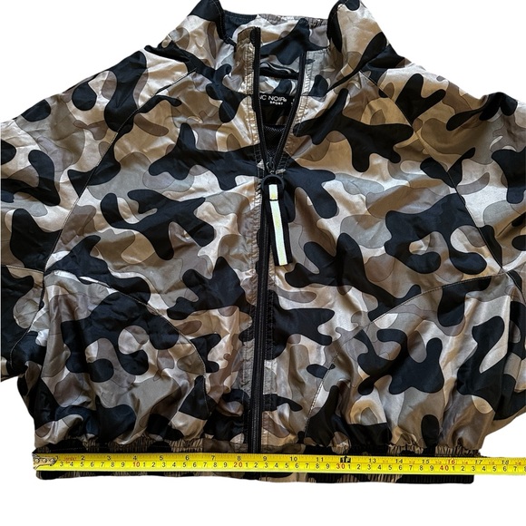 Blanc Noir Camo Cropped Bomber Jacket with side stripe Size M - Picture 6 of 15